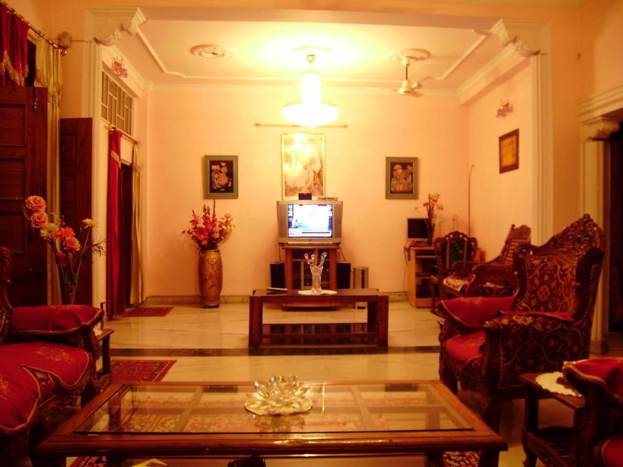 Rajputana Guest House, Dźajpur Zewnętrze zdjęcie